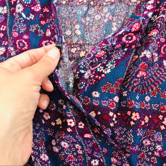 AEO Floral Bell Sleeve Romper - Picture 8 of 8